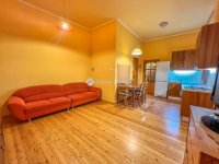 Eladó téglalakás, VI. kerületben 86.5 M Ft, 3 szobás