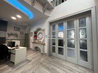 Eladó üzlethelyiség