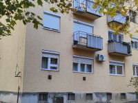 Eladó téglalakás, Szekszárdon 39.5 M Ft, 2 szobás