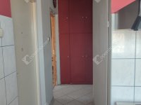 Eladó panellakás, Tatabányán 39.999 M Ft, 3 szobás