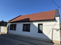 Eladó családi ház, Veszprémben 85 M Ft, 3 szobás