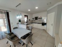 Eladó családi ház, Monoron 109 M Ft, 4 szobás