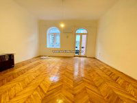 Kiadó téglalakás, albérlet, VI. kerületben, Vörösmarty utcában