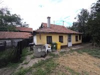 Eladó családi ház, Orosházán 3.5 M Ft, 1 szobás
