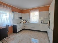 Eladó ikerház, Gyömrőn 119.9 M Ft, 5 szobás