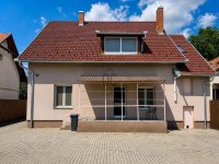 Eladó családi ház, Pécsett, Móra Ferenc utcában 195 M Ft