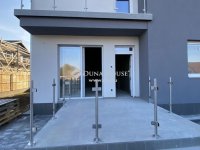 Eladó téglalakás, Dunaharasztin 98.033 M Ft, 3 szobás