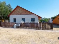 Eladó családi ház, Forráskúton 79.9 M Ft, 5 szobás