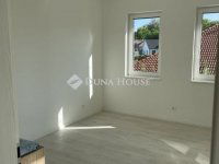 Eladó ikerház, Veresegyházon 229 M Ft, 5 szobás