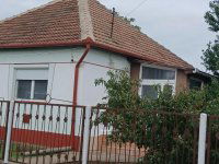 Eladó családi ház