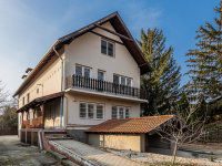 Eladó családi ház, XV. kerületben 289 M Ft, 8 szobás