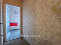 Eladó panellakás, Pápán 26.5 M Ft, 1+1 szobás