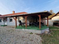Eladó családi ház, Szirmabesenyőn 109 M Ft, 5+2 szobás