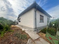 Eladó családi ház, Jászkisérén 9.999 M Ft, 2 szobás