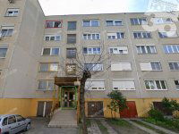 Eladó panellakás, Kecskeméten 33.9 M Ft, 2 szobás