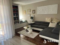 Eladó családi ház, Siófokon 200 M Ft, 7 szobás