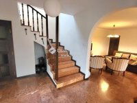 Eladó családi ház, III. kerületben 169 M Ft, 7 szobás