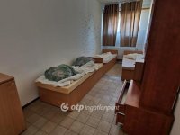 Eladó családi ház, Pápán 249 M Ft, 9+11 szobás