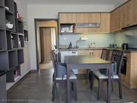 Eladó panellakás, Pécsett 59.9 M Ft, 4 szobás