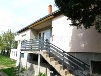 Eladó családi ház, Zamárdiban 89.9 M Ft, 29 szobás