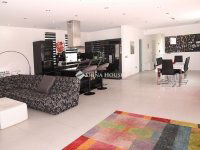 Eladó családi ház, Nagykozáron 119.99 M Ft, 4 szobás