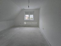 Eladó családi ház, Aranyosgadányban 98 M Ft, 7 szobás