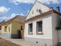 Eladó családi ház, Egyházaskeszőn 21.999 M Ft, 5 szobás