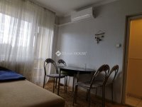 Eladó panellakás, Szegeden 56.5 M Ft, 2+1 szobás