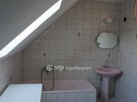 Eladó téglalakás, Gyöngyösön 47.5 M Ft, 3 szobás