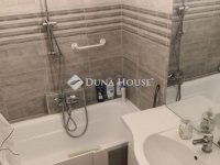 Eladó panellakás, Pécsett 49.2 M Ft, 2 szobás