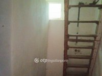 Eladó családi ház, Tiszapüspökin 9.9 M Ft, 2 szobás