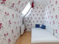 Eladó családi ház, II. kerületben 224 M Ft, 6 szobás