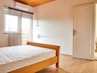 Eladó családi ház, Pécsett 119 M Ft, 4 szobás