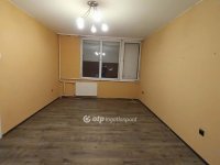 Eladó panellakás, Nyíregyházán 34.8 M Ft, 1+1 szobás