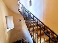 Eladó üzlethelyiség