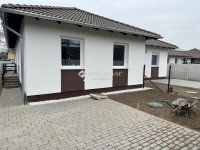 Eladó ikerház, Monorierdőn 68 M Ft, 4 szobás