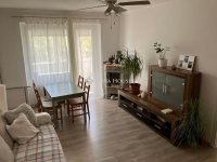 Eladó panellakás, III. kerületben 72 M Ft, 2 szobás