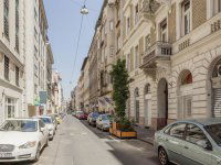 Eladó téglalakás, VI. kerületben 81.9 M Ft, 2 szobás