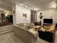 Eladó családi ház, II. kerületben 240 M Ft, 9 szobás