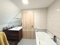 Eladó családi ház, Délegyházán 124.5 M Ft, 5 szobás