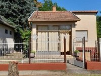 Eladó nyaraló, Lakitelken 19.99 M Ft, 3 szobás