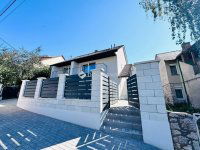 Eladó téglalakás, Pécsett 98.5 M Ft, 4 szobás