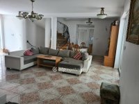 Eladó családi ház, Diósdon 250 M Ft, 6 szobás