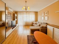 Kiadó panellakás, albérlet, Kecskeméten 220 E Ft / hó, 3 szobás