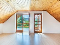 Eladó családi ház, Székesfehérvárott 149.9 M Ft, 6 szobás