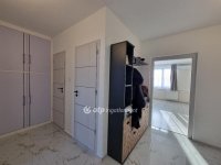 Eladó panellakás, Pápán 44.75 M Ft, 2 szobás