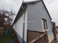 Eladó családi ház, Újpetrén 39.5 M Ft, 3 szobás