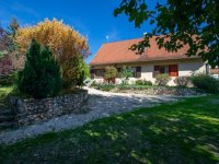 Eladó családi ház, Csabdiban 275 M Ft, 5 szobás