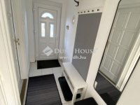 Eladó családi ház, Siklóson 98 M Ft, 4 szobás