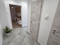 Eladó panellakás, Veszprémben 54.9 M Ft, 3 szobás